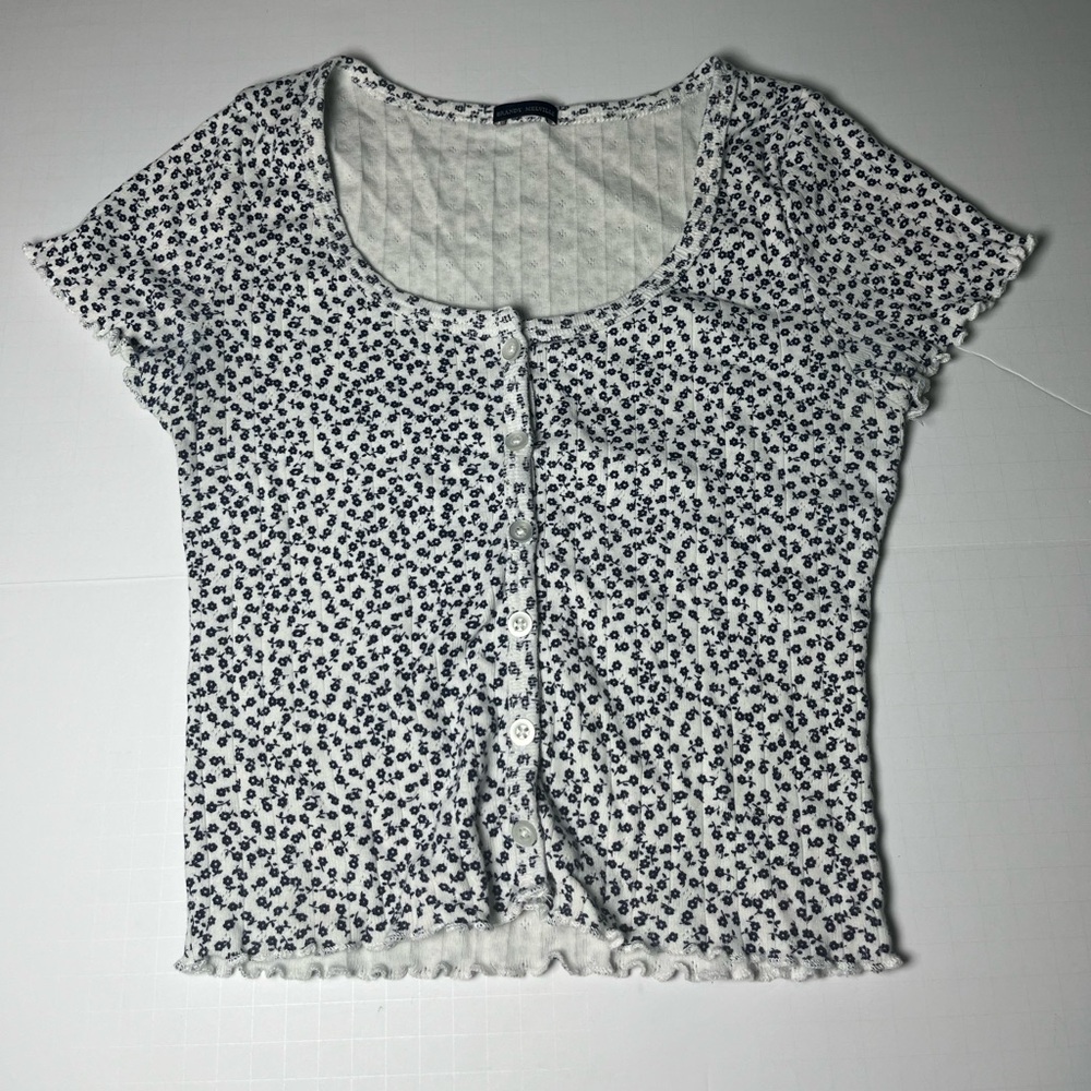 Brandy Melville White Navy Floral Print Ribbed Button Up Crop Top Short Sleeve